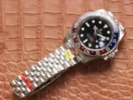 4d39d6_13710e44e91e4c2ebf9bda61c431ed3amv2-1.webp