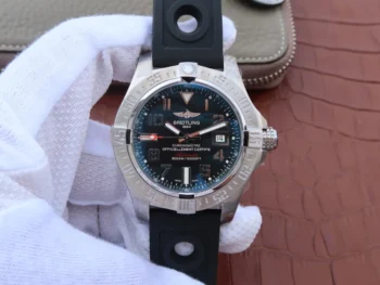 Breitling Avenger II  -1:1 Superclone