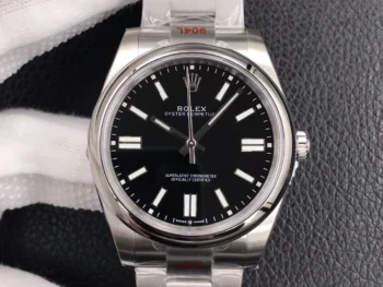 Rolex Oyster Perpetual 41 black face 124300