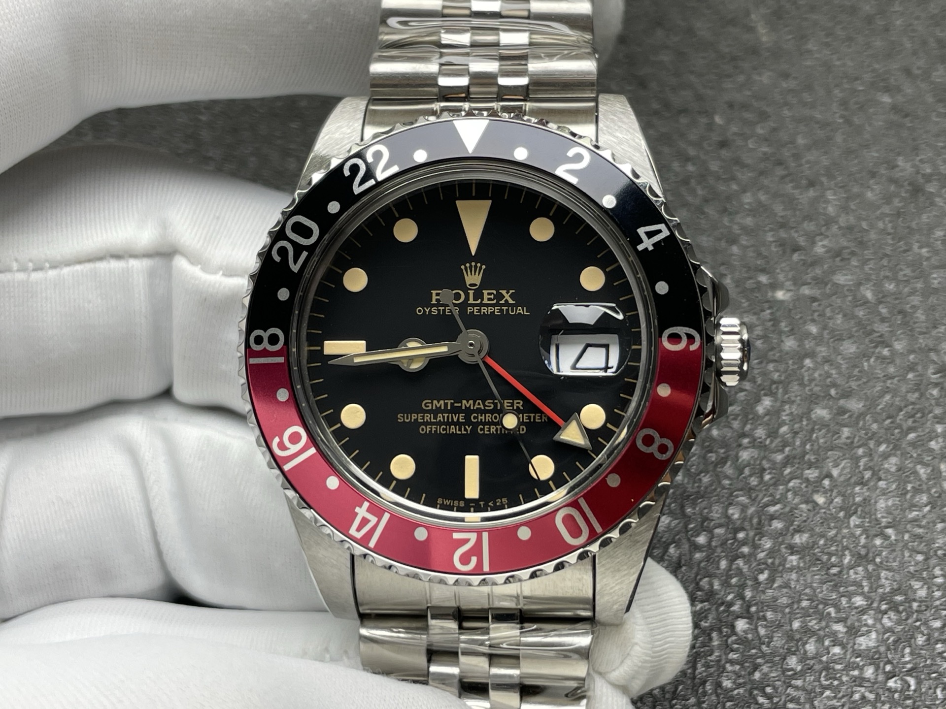 288-0963face8c3f6a9dbb48ca3740e5aa531e0e9db41a4eea2ae707214e430f9448