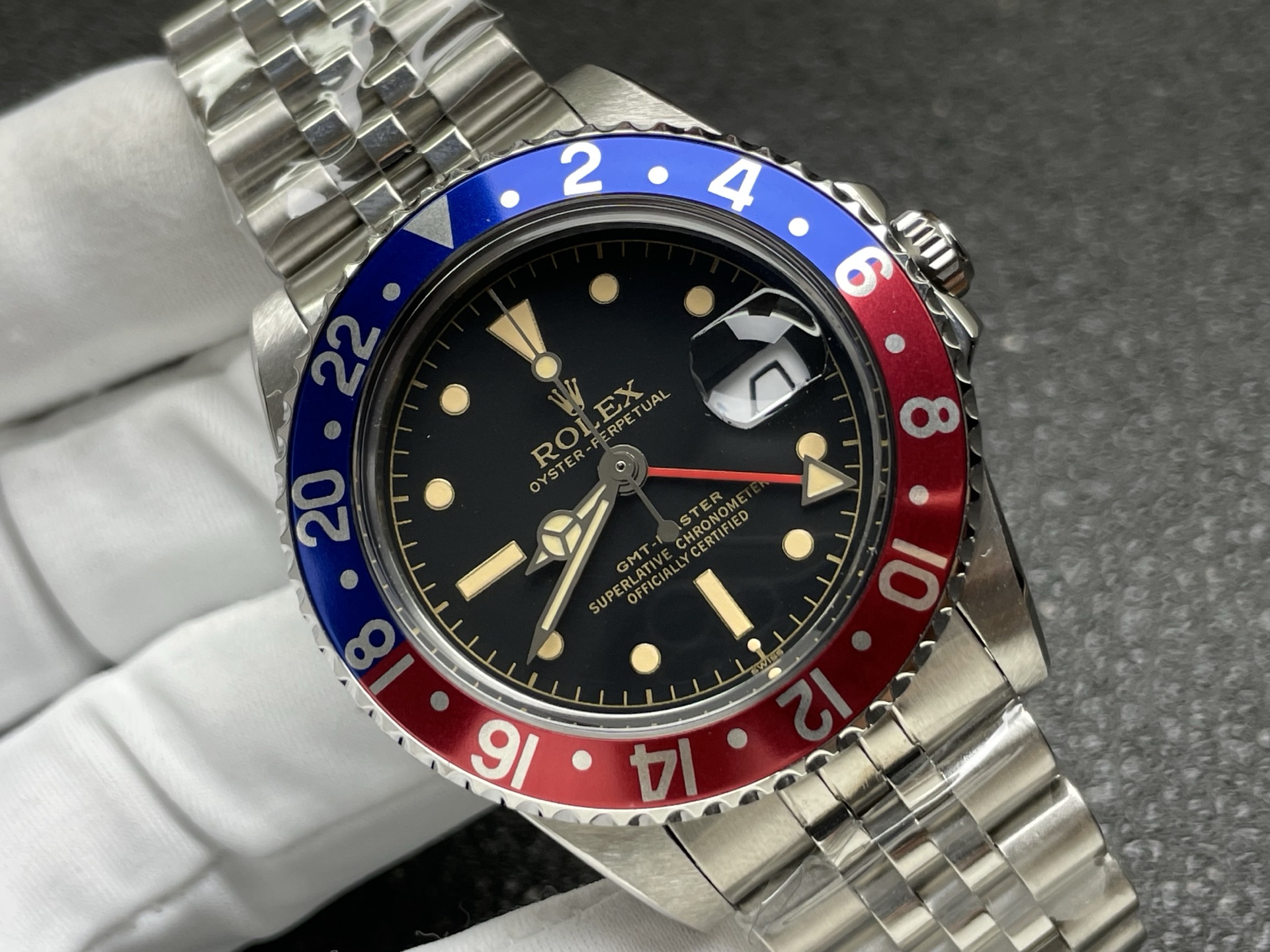 288-0963face8c3f6a9dbb48ca3740e5aa531e0e9db41a4eea2ae707214e430f9448