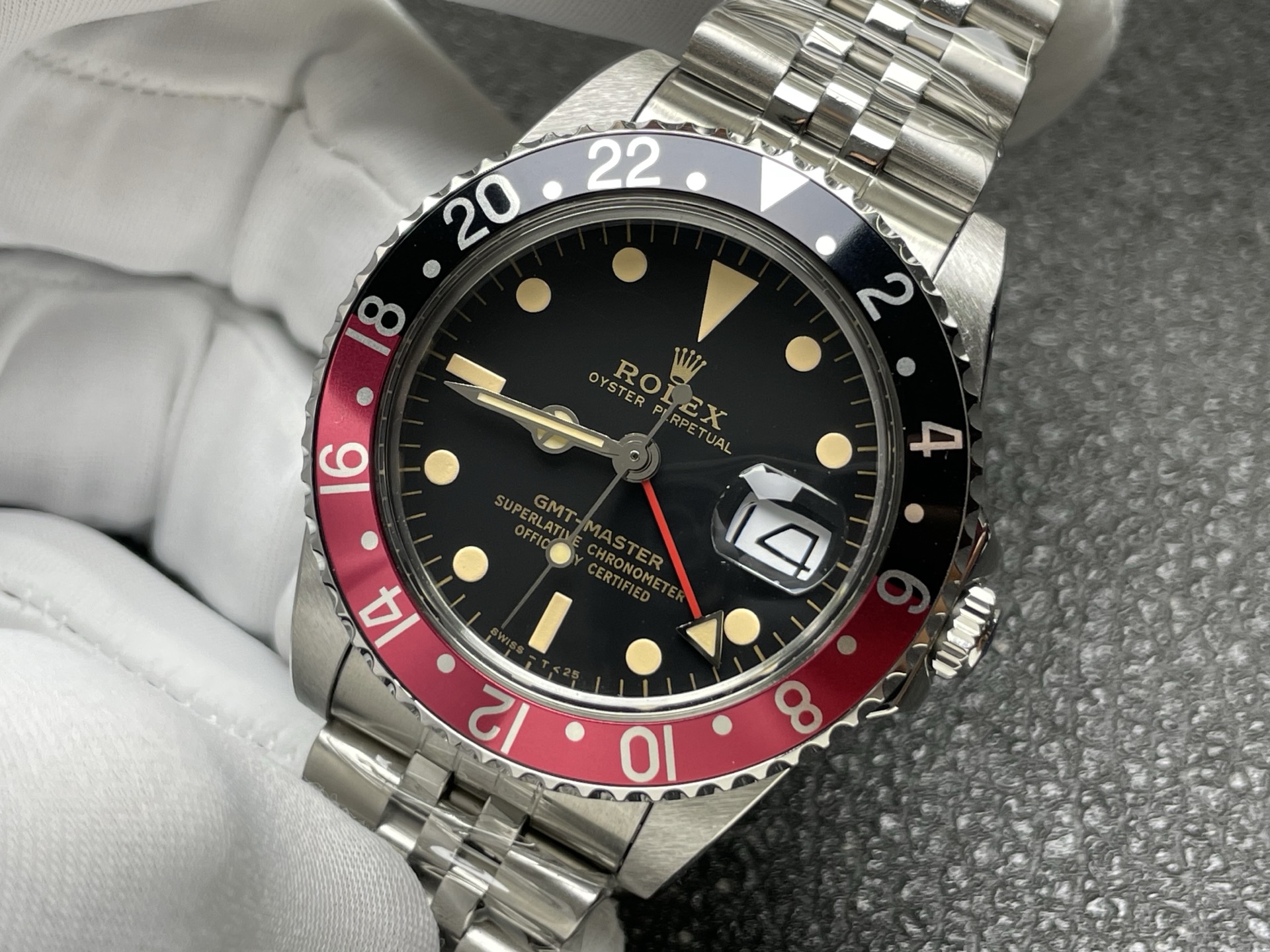 288-0963face8c3f6a9dbb48ca3740e5aa531e0e9db41a4eea2ae707214e430f9448