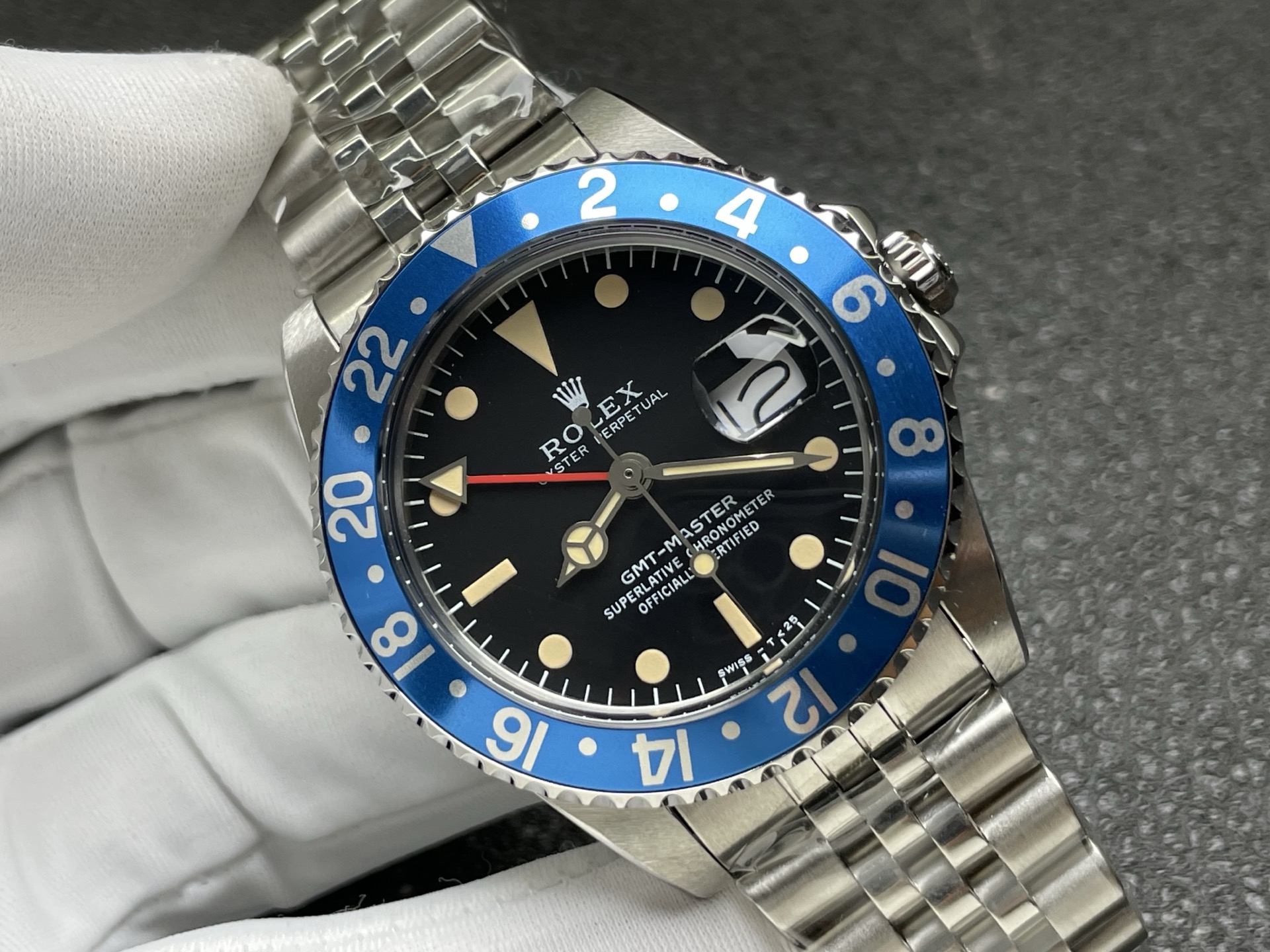 288-0963face8c3f6a9dbb48ca3740e5aa531e0e9db41a4eea2ae707214e430f9448