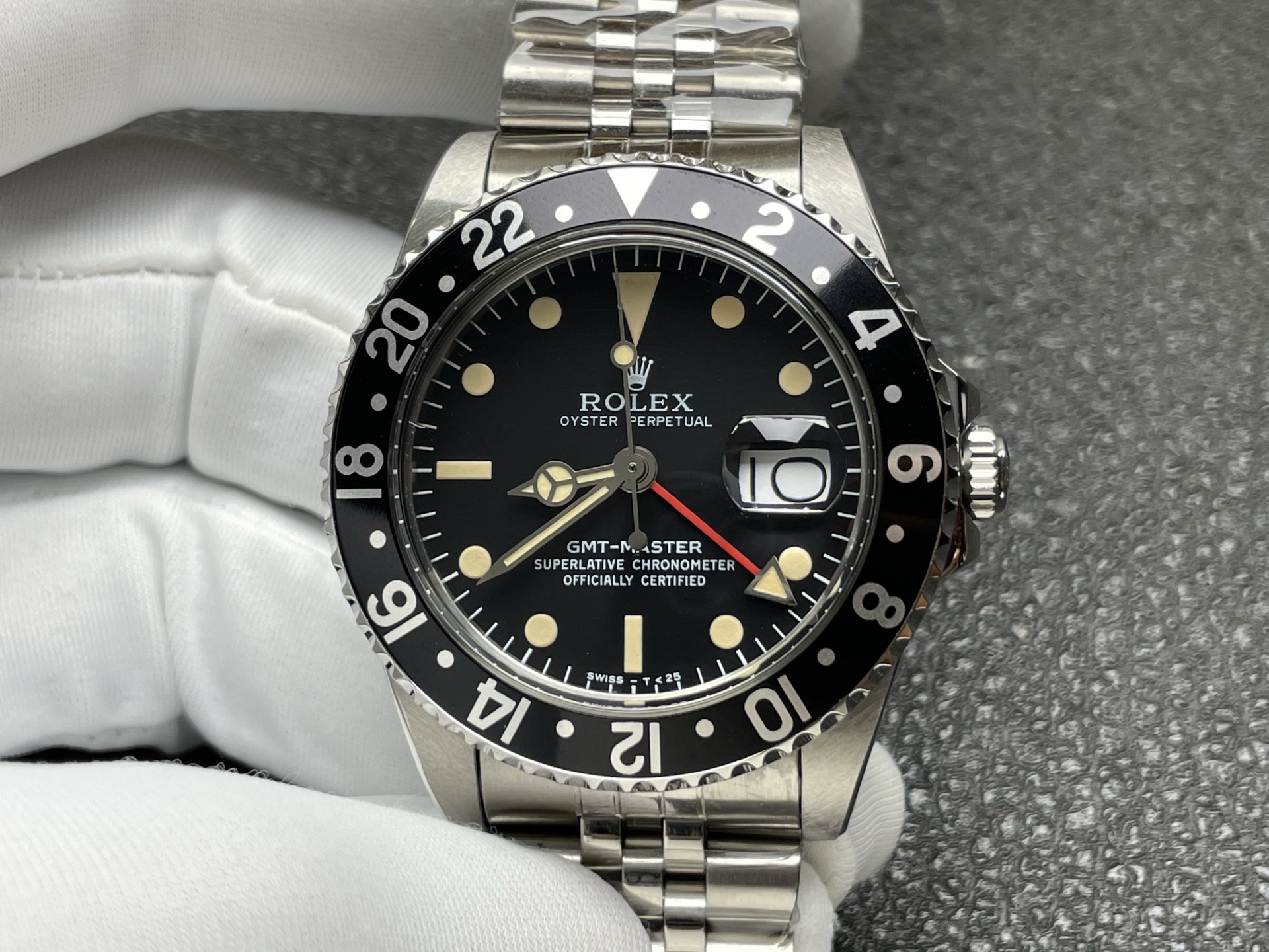 288-0963face8c3f6a9dbb48ca3740e5aa531e0e9db41a4eea2ae707214e430f9448