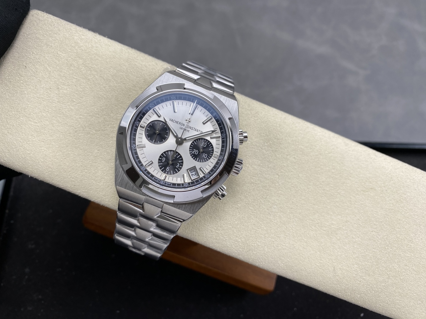 Vacheron Constantin Overseas 5500V Stainless steel Rubber strap TW Factory Configuration B5D6DA 1:1 Superclone