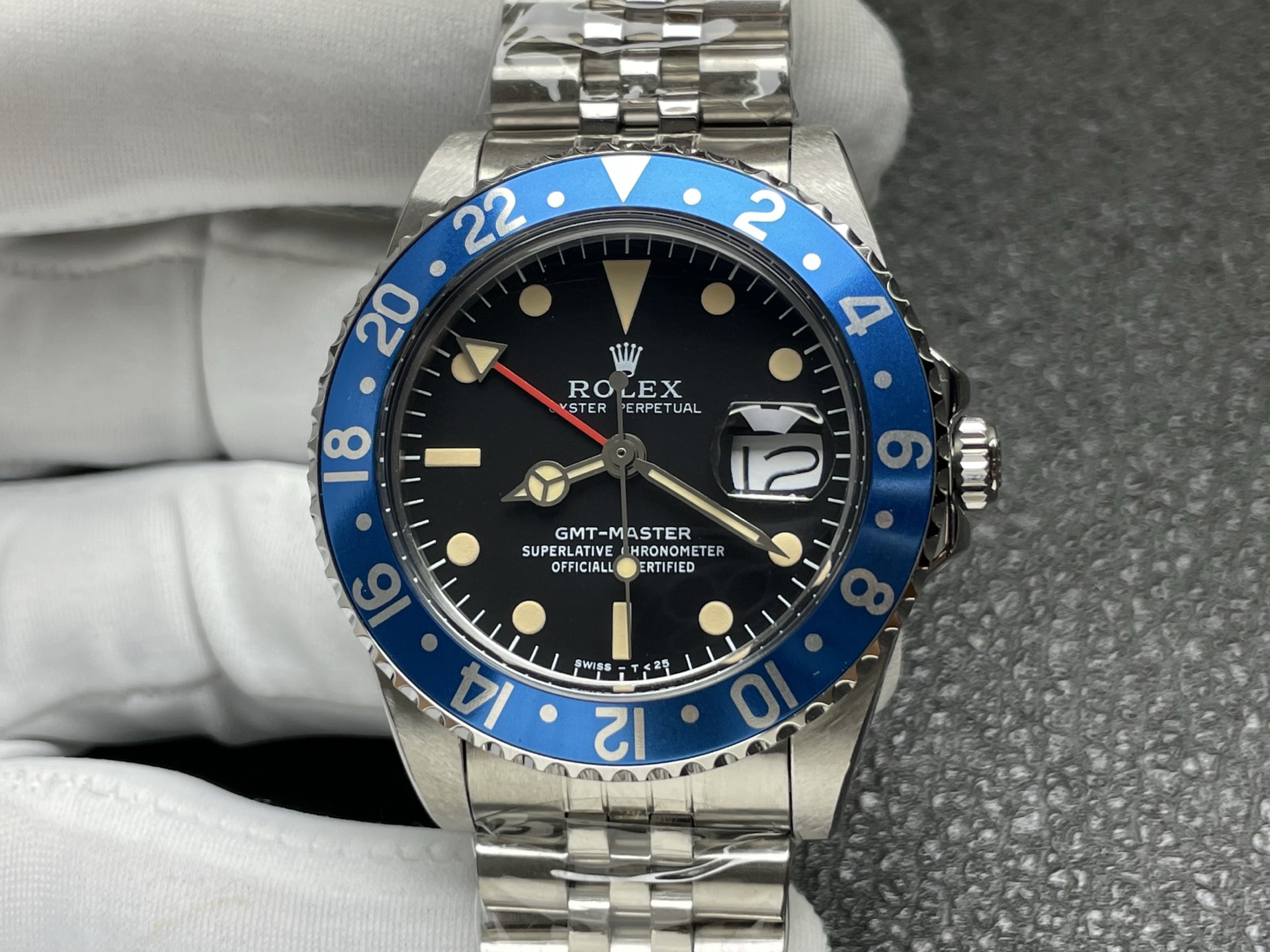 288-0963face8c3f6a9dbb48ca3740e5aa531e0e9db41a4eea2ae707214e430f9448
