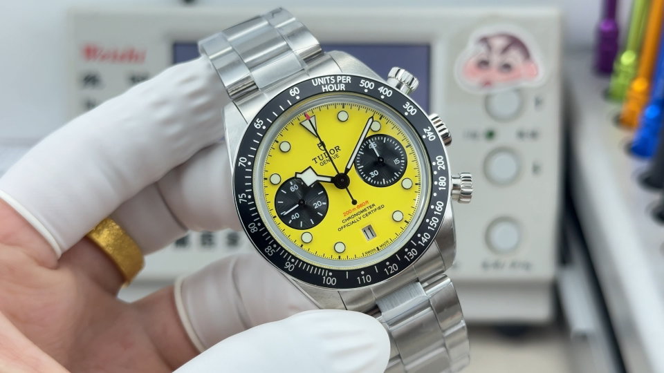 Tudor Black Bay Stainless steel Yellow dial Stainless-steel bracelet 39 mm Configuration EE43B9 1:1 Superclone